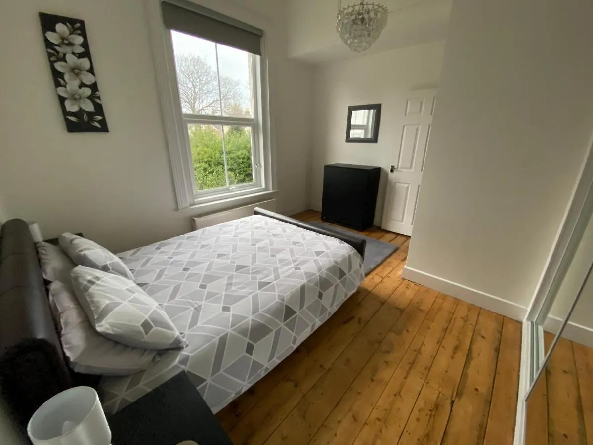 Apartment Lovely 2 Bedroom Flat Wifi Close To The Beach Bournemouth