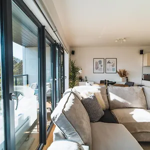 ⭑ Modern Town Centre ⭑ Apartment Bournemouth