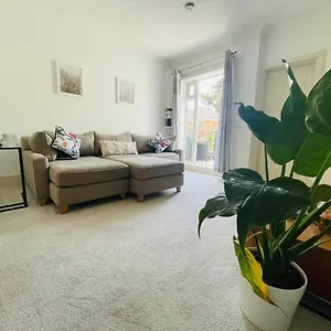 1 Bed With Terrace & Off-road Parking Bournemouth