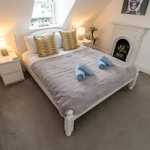 Light Airy 3 Bed Town Cntr Flat 700m To The Bournemouth